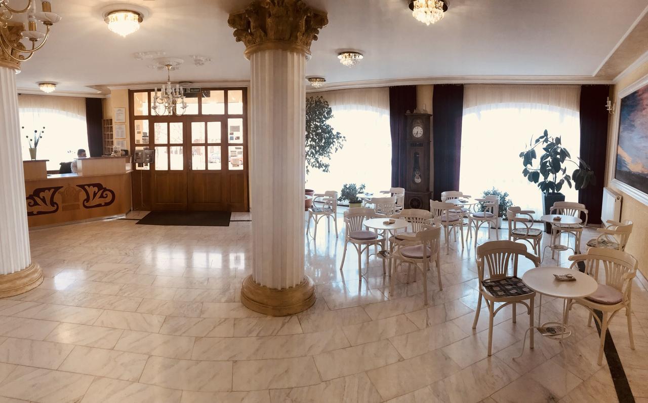Hotel Korona Hajdúszoboszló Екстериор снимка