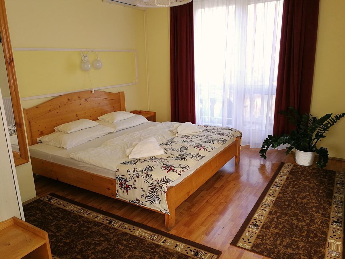 Hotel Korona Hajdúszoboszló Екстериор снимка